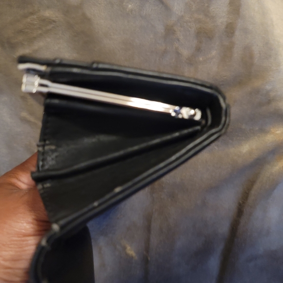 Unknown source  black with silver hardware wallet. - Picture 7 of 9